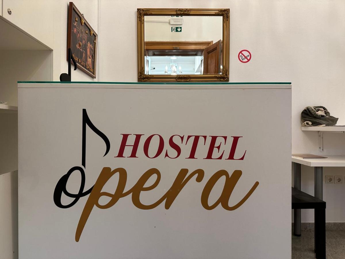 Hostel Opera Λιουμπλιάνα Εξωτερικό φωτογραφία