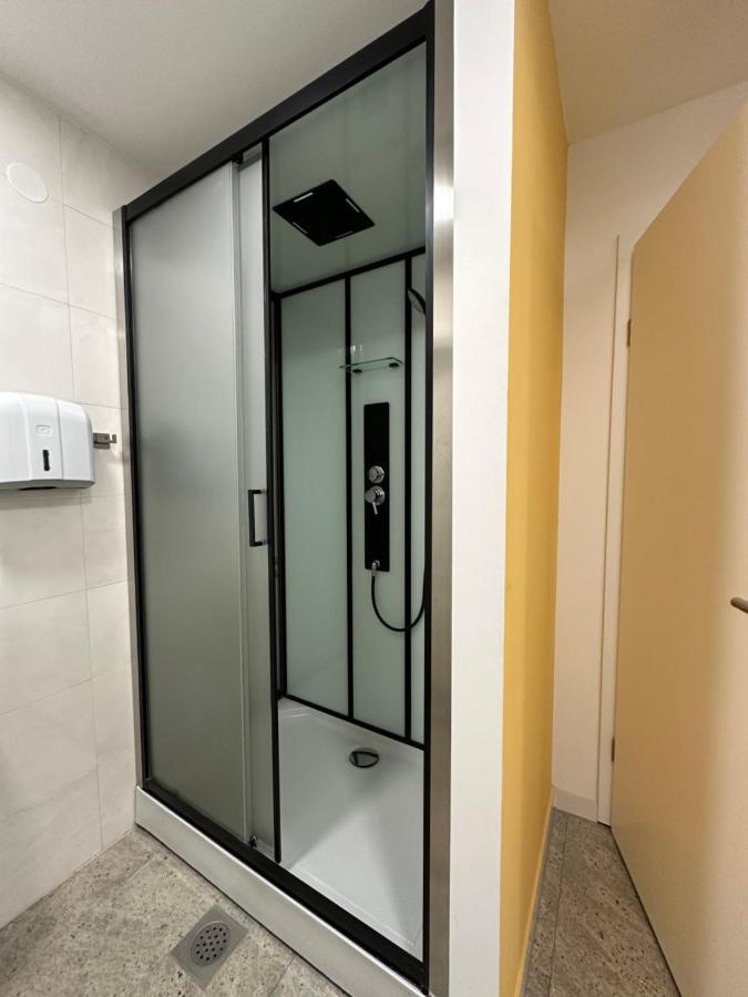 Hostel Opera Λιουμπλιάνα Εξωτερικό φωτογραφία